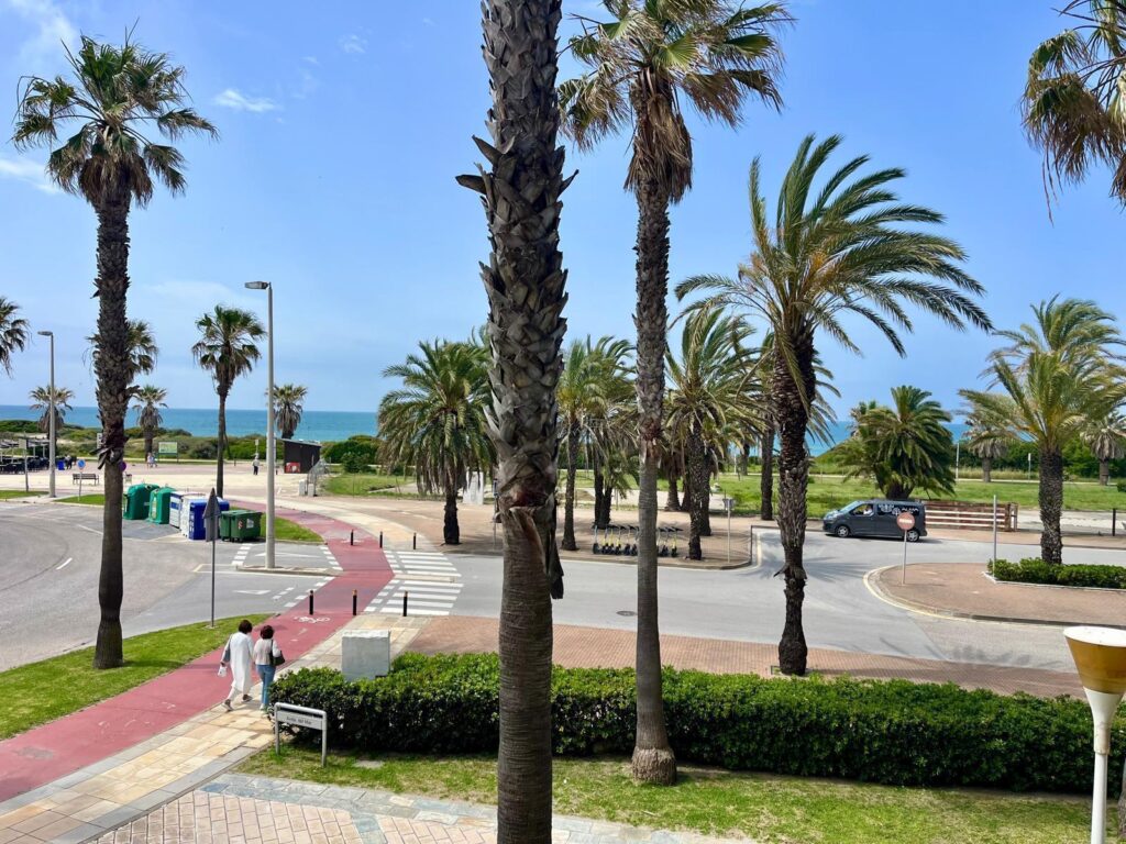 Piso de 3 dormitorios con vistas frontales al mar Piso de 3 dormitorios con vistas frontales al mar