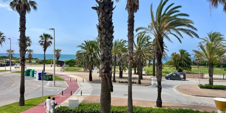Piso de 3 dormitorios con vistas frontales al mar